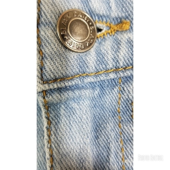 Black Daisy Denim Skirt Jean Light Blue Wash - Picture 5 of 5